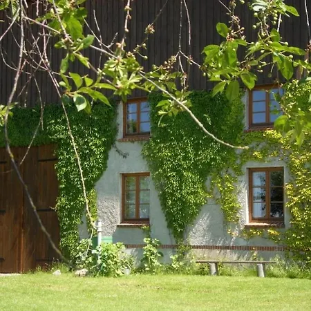 Tarnewitz In The Estate Barn *